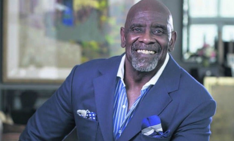 رحلة كريس جاردنر من السجن إلى مليارات وول ستريت