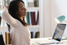 الاستراحة القصيرة... هل تؤثر في العمل؟